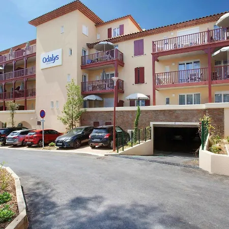Beautiful With Balcony Or Terrace, Near The Apartment Cavalaire-sur-Mer