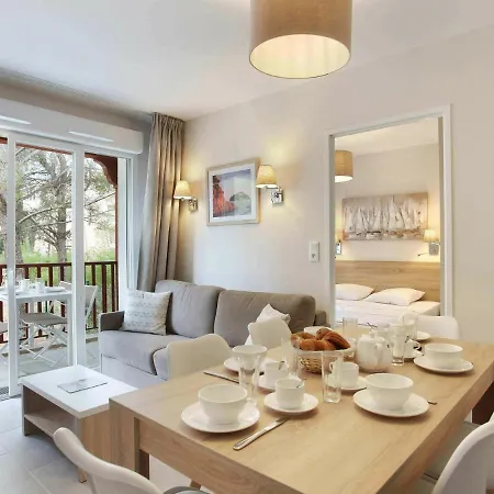 Beautiful With Balcony Or Terrace, Near The Apartment *